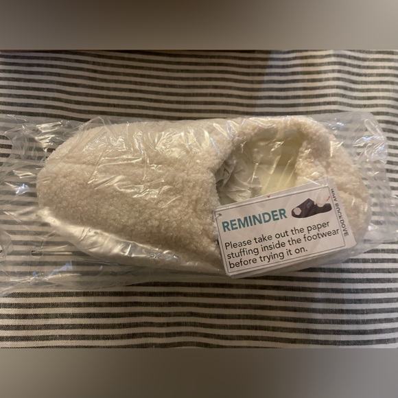 Rock Dove slippers NWT - Picture 3 of 7